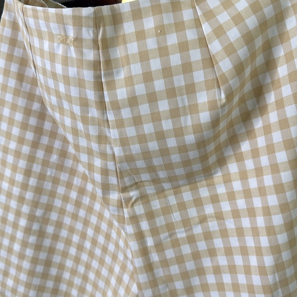 House of CB 'Carella' Gingerbread Gingham Capris NWOT - Picture 6 of 6